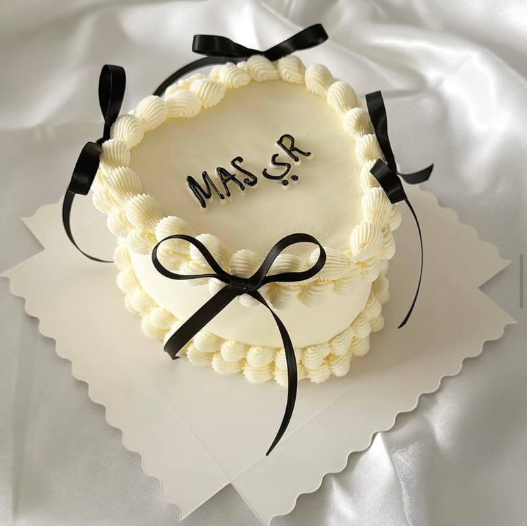 5-Inch Heart Bento Cake (with Ribbon) - Image 1