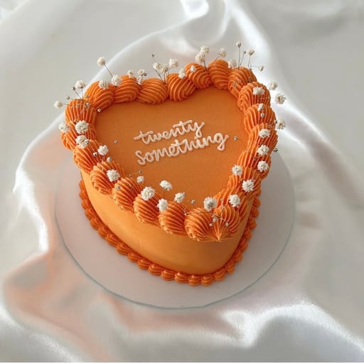 6-Inch Heart Bento Cake (with Dried Flowers)