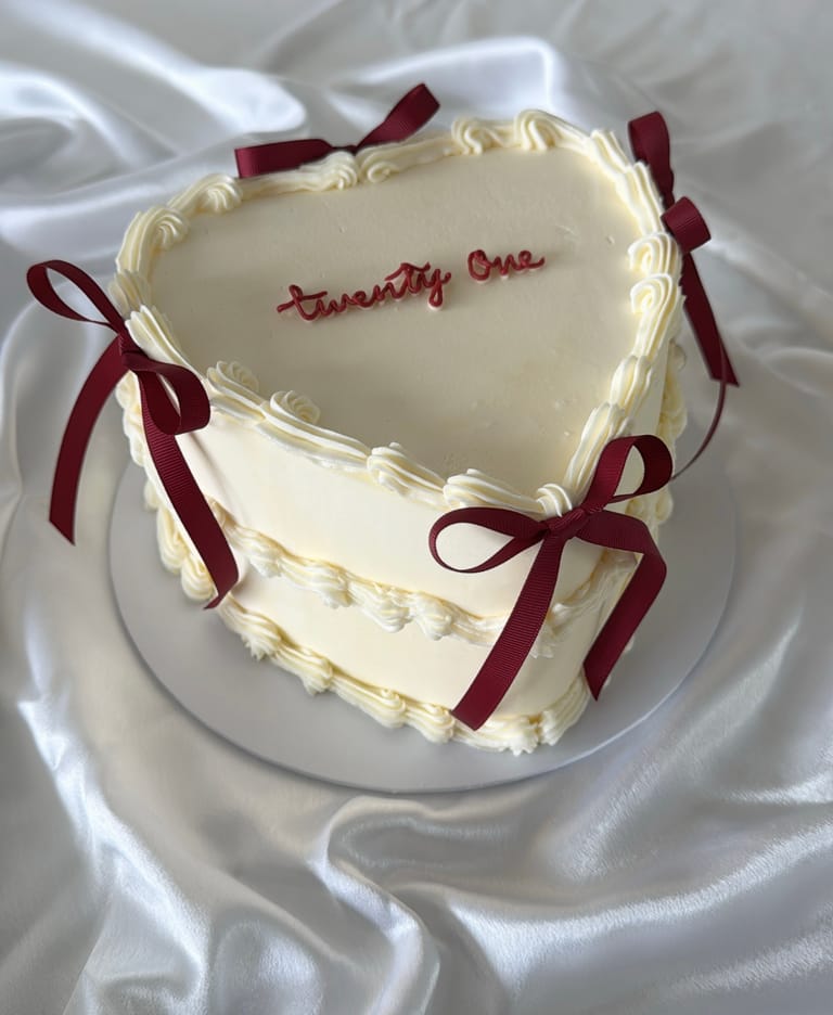 8-Inch Heart 2 Layer Cake - Image 1
