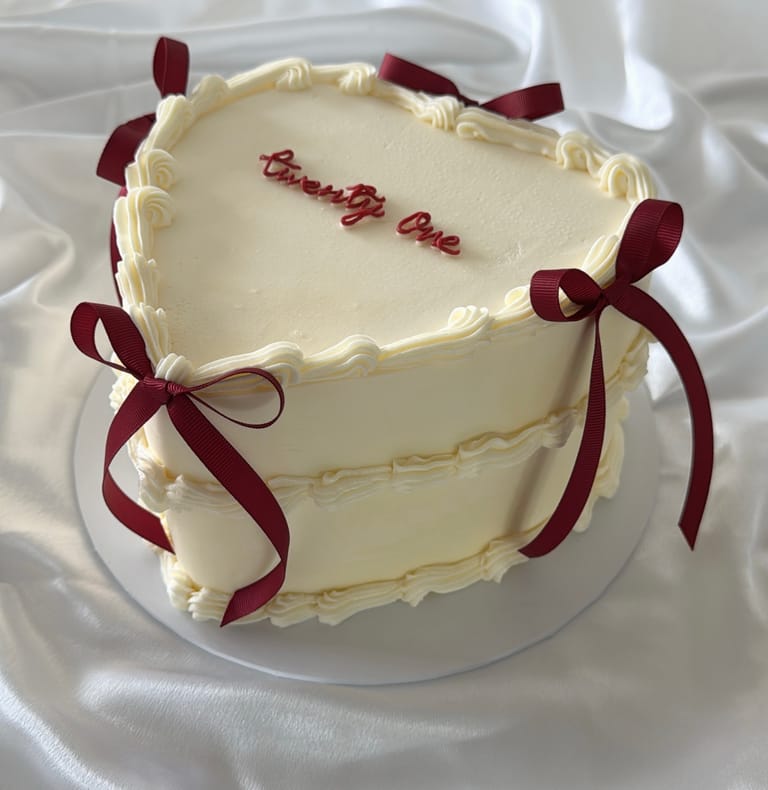 8-Inch Heart 2 Layer Cake - Image 2