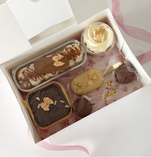 Small Treat Box