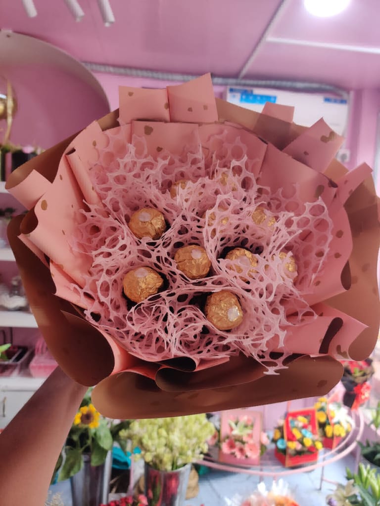 Ferrero Rocher Bouquet - Image 2