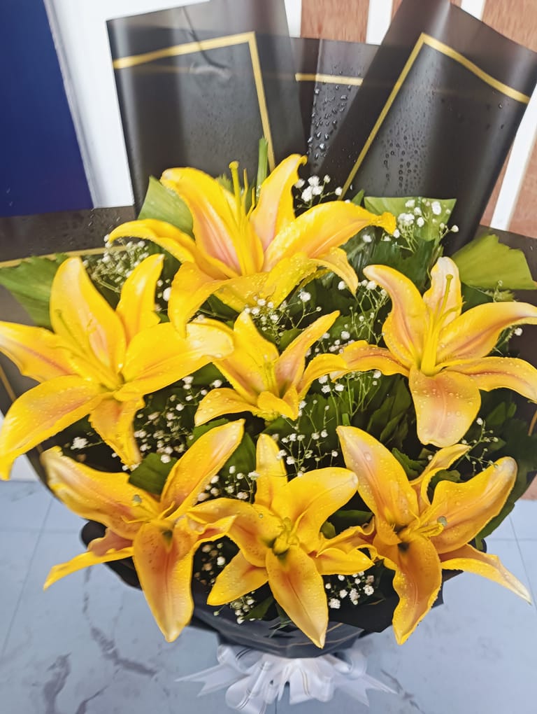Lily Bouquet - Image 1