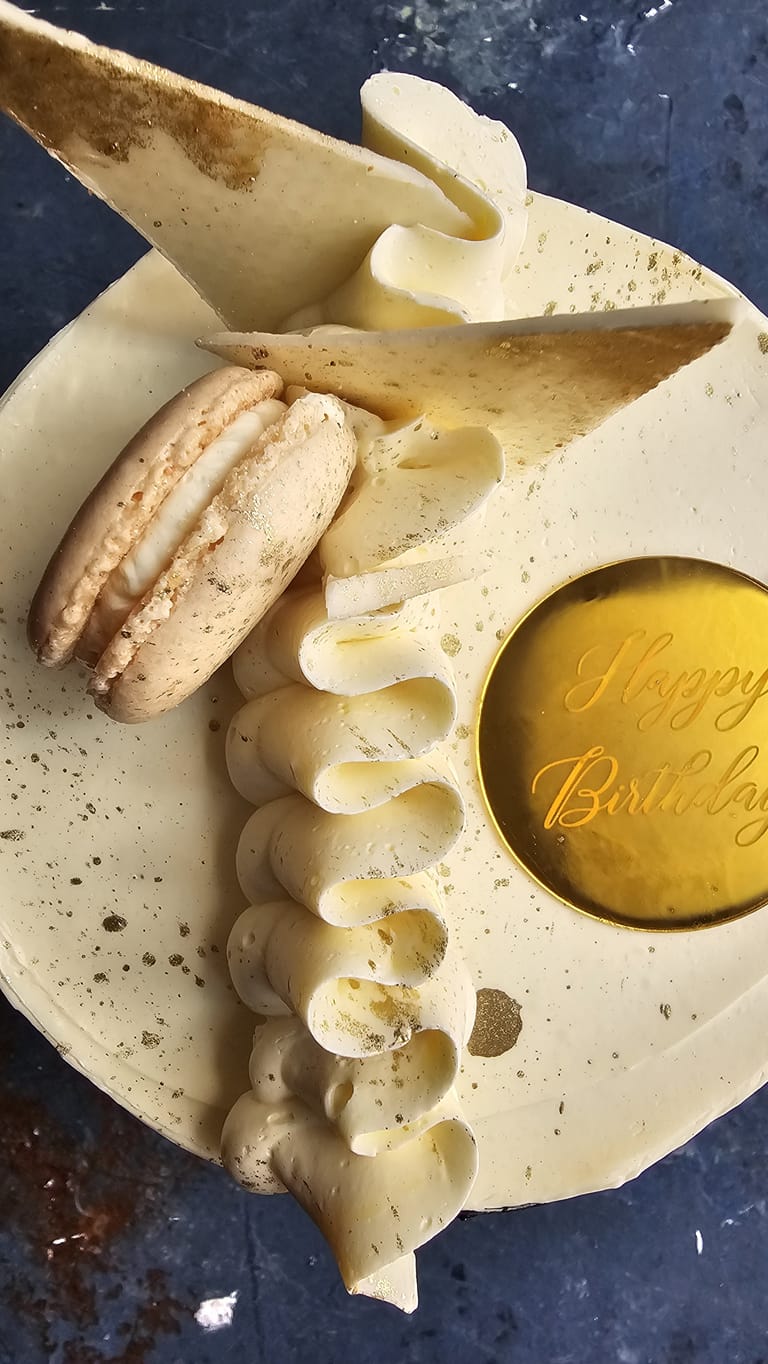 Smacaron Artisanal Birthday Cake - Image 2
