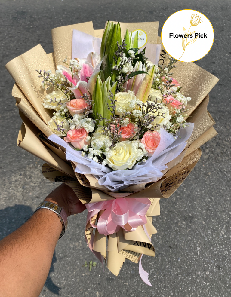 Lily & Roses Bouquet - Image 3