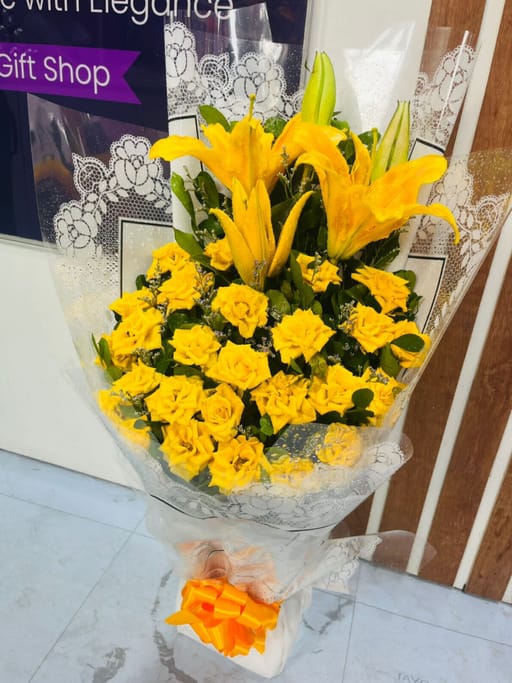 Yellow charm 