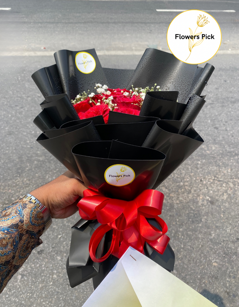 Red Rose Bouquet - Image 4