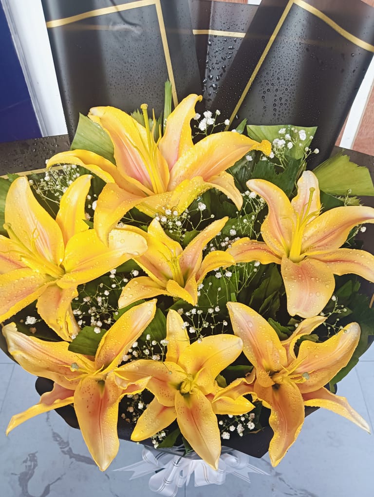 Lily Bouquet - Image 6