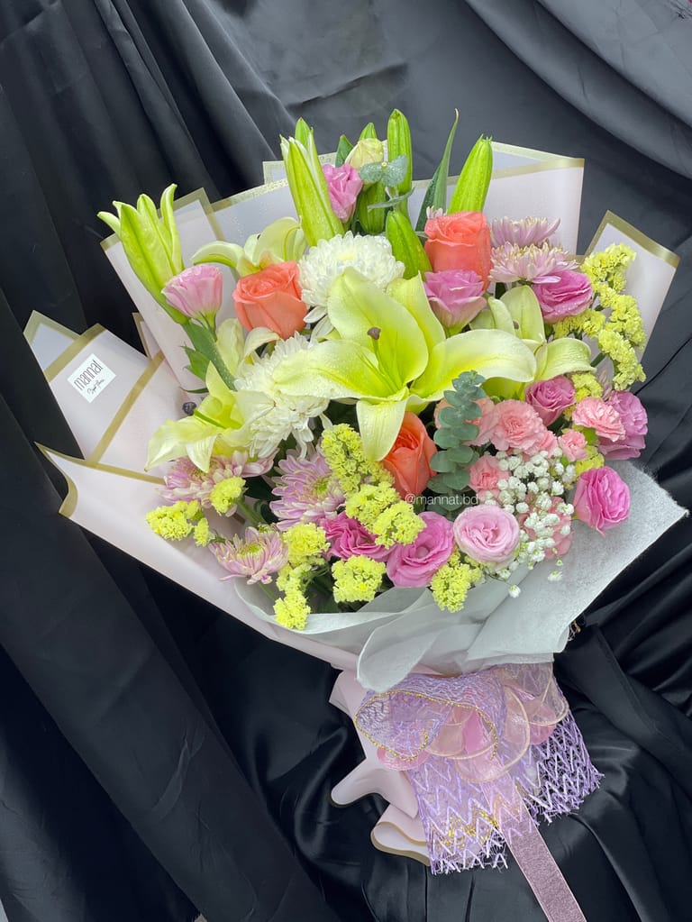 Lily Mixed Bouquet - Image 3