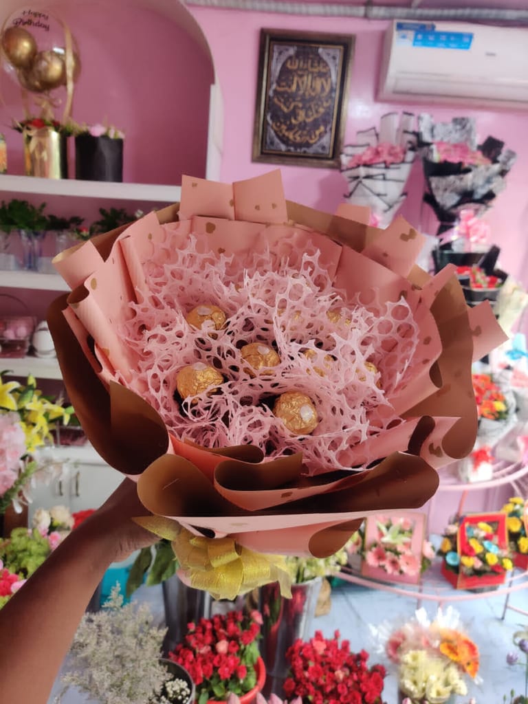 Ferrero Rocher Bouquet - Image 4