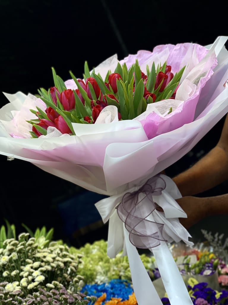 Tulip Bouquet - Image 2