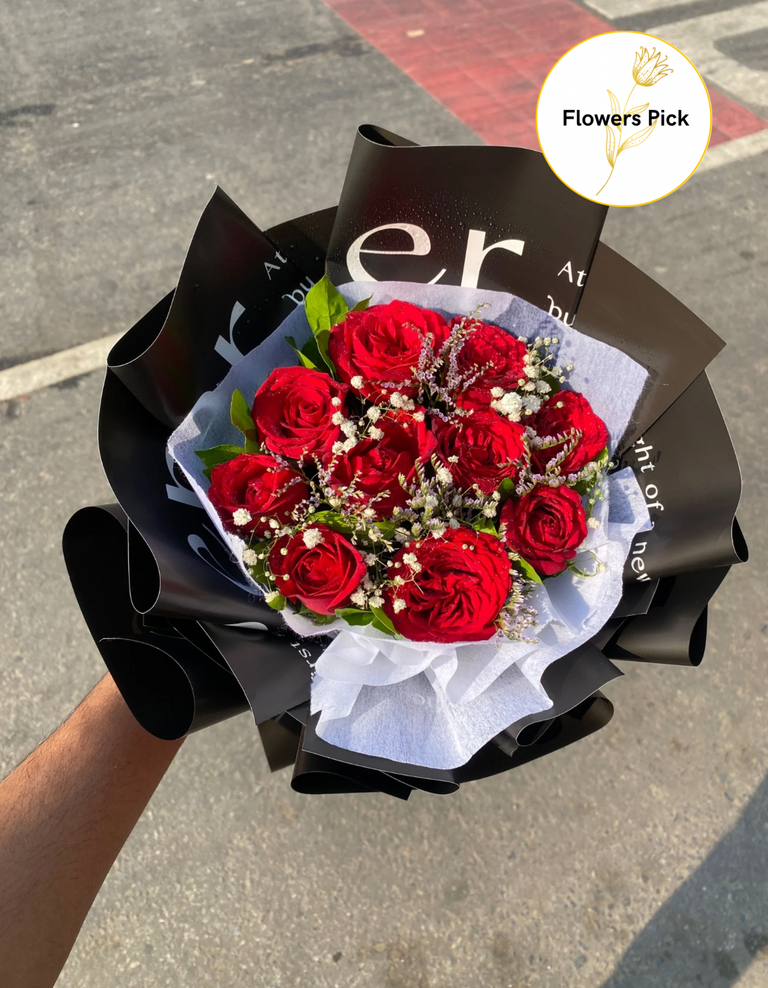 Red Roses Bouquet - Image 3