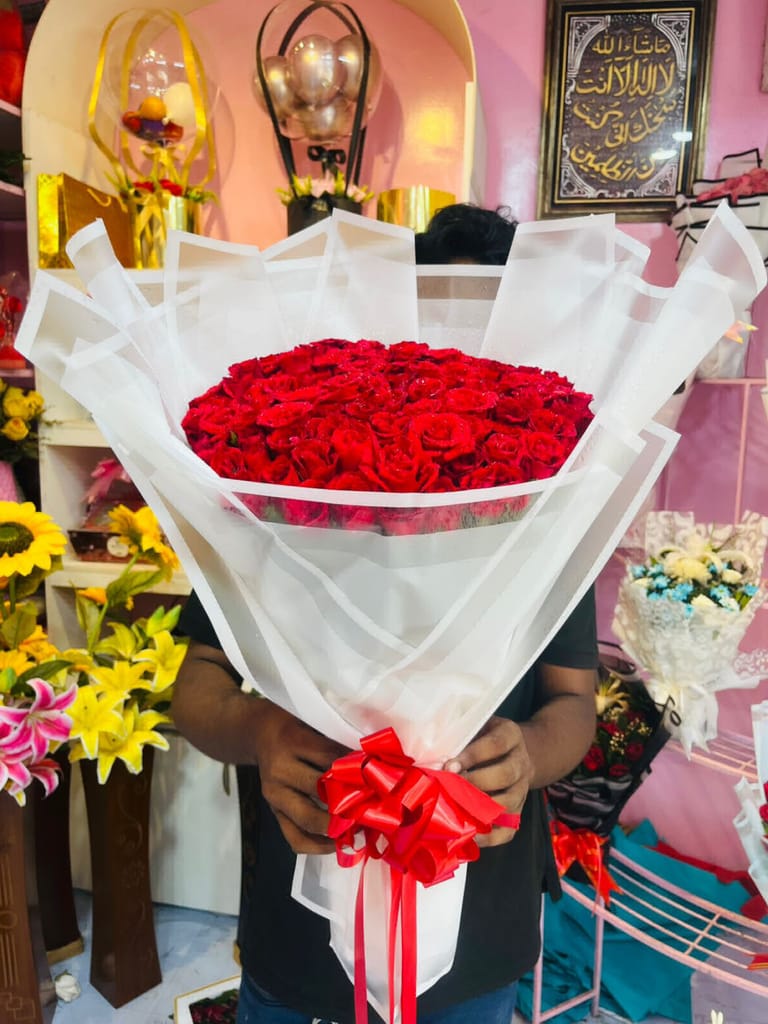 100 Rose Bouquet - Image 3