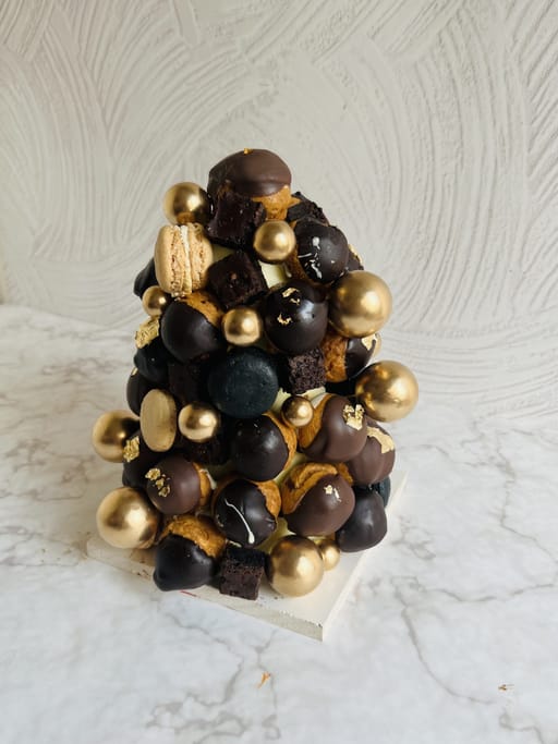 80pcs Croquembouche Tower 