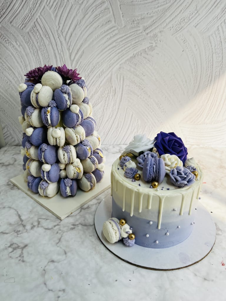 Macaroon Tower Combo - Image 1