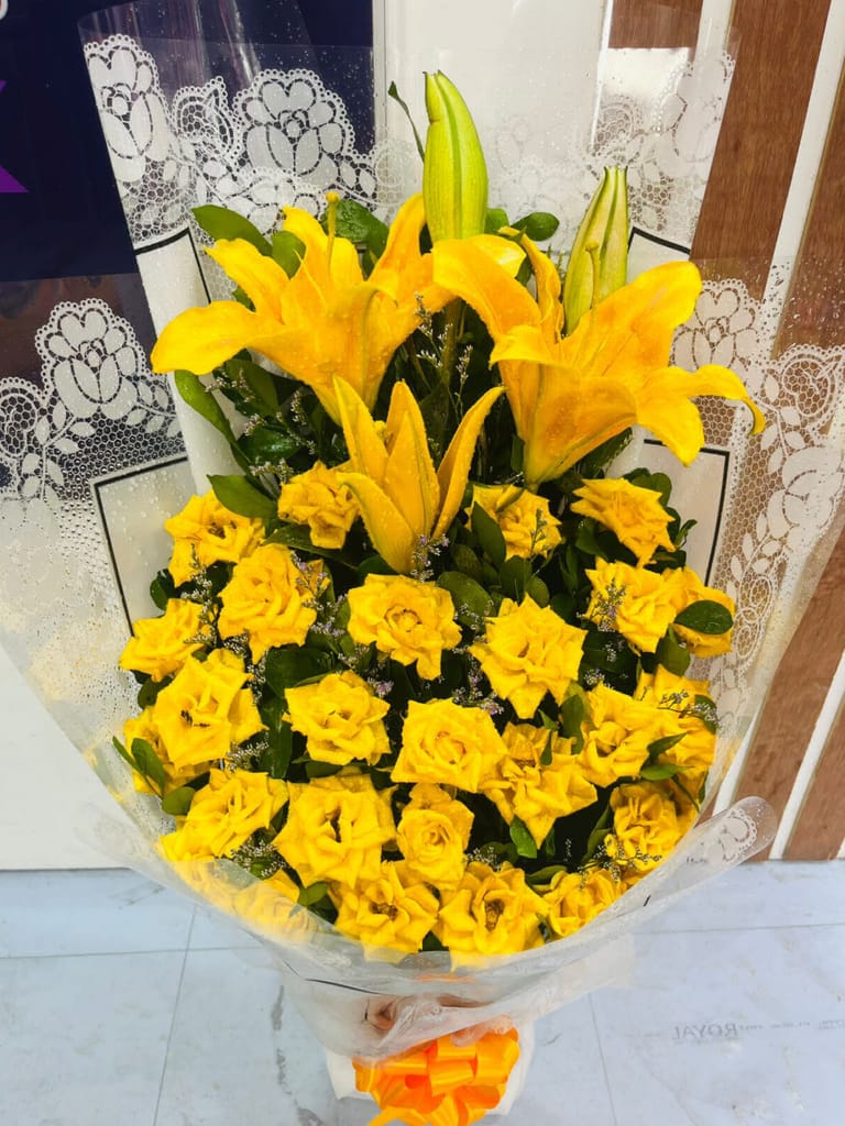 Yellow charm - Image 4