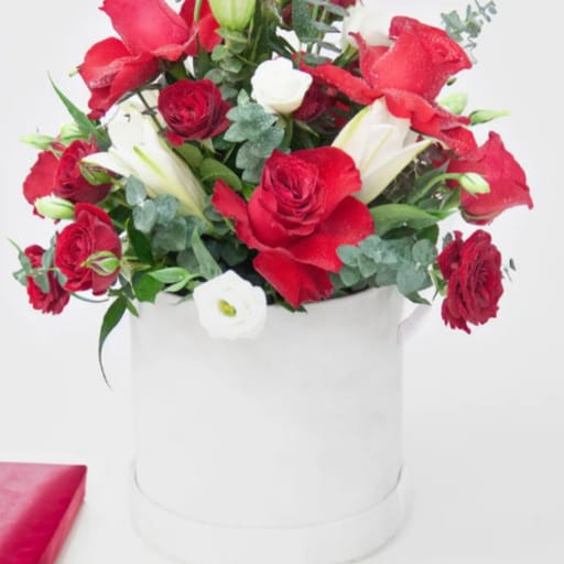 Red Flowers Blooming Box