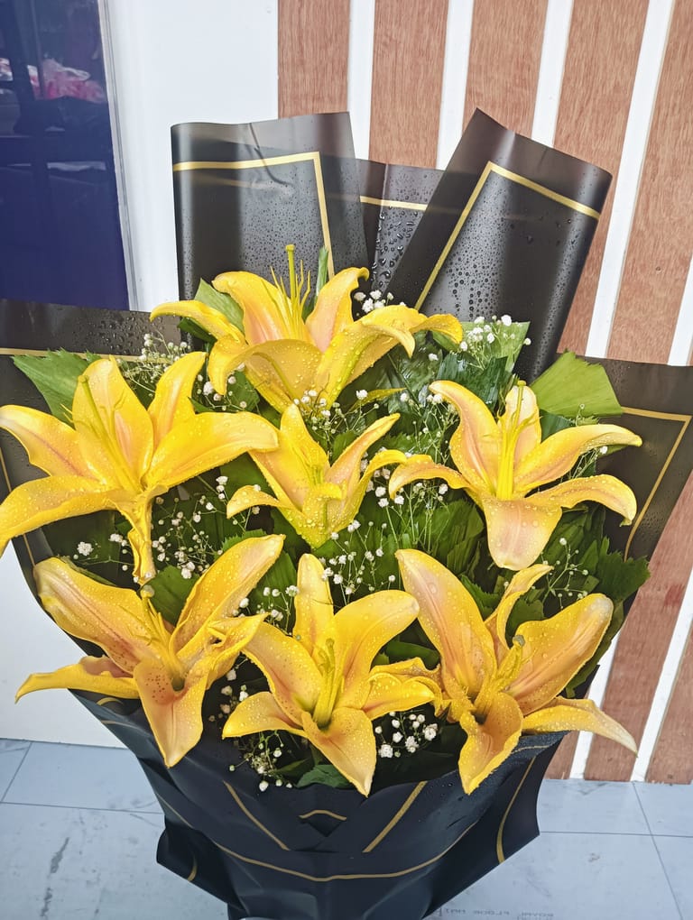 Lily Bouquet - Image 5