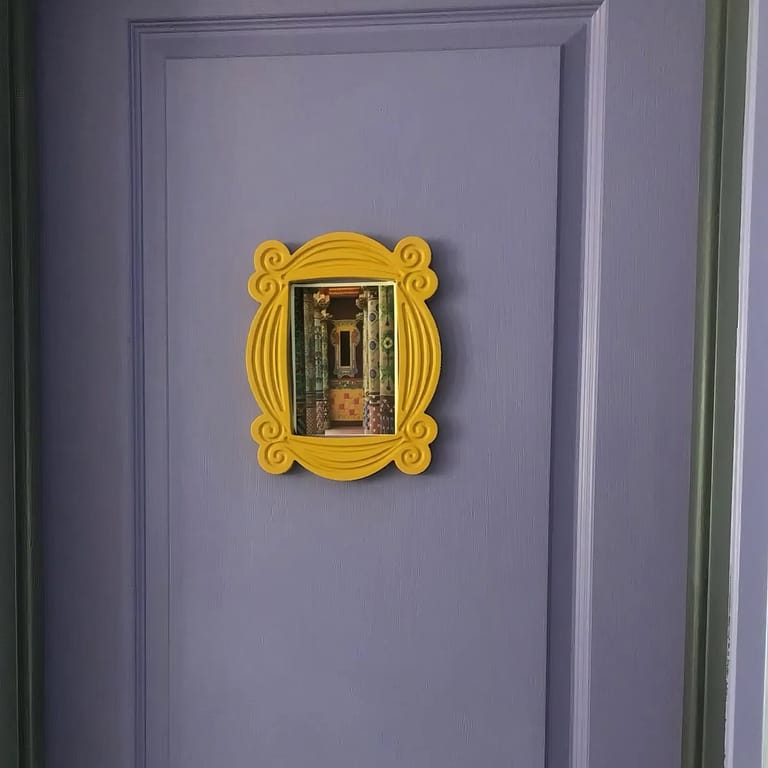 Friends Peephole Frame - Image 2