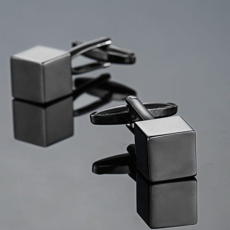 Black Cube MC610 - Image 1