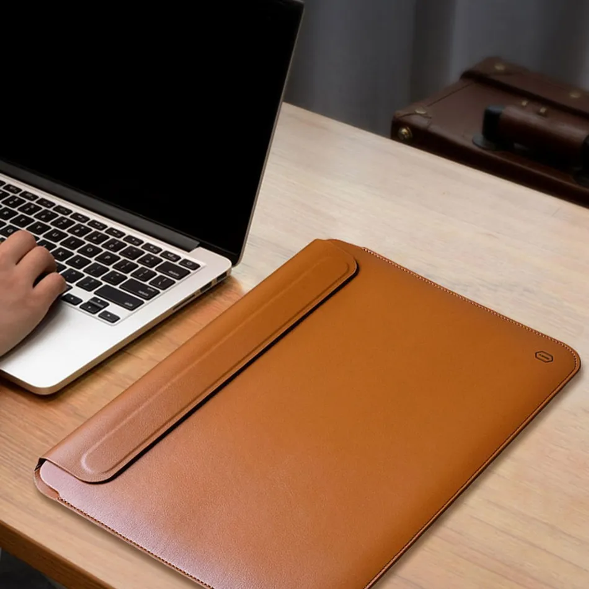 Skin Pro II Case for MacBook 13 - Image 1
