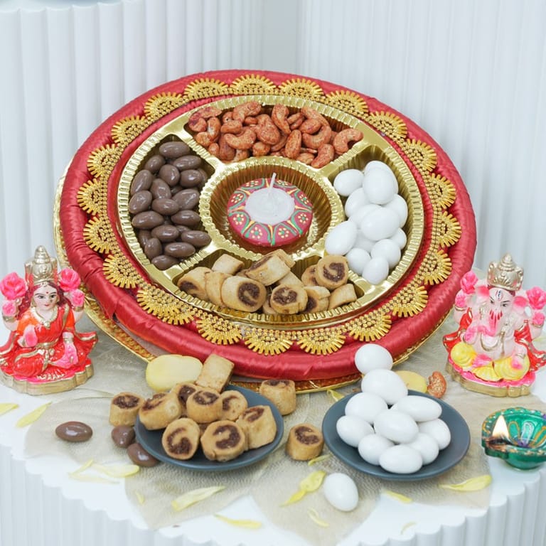 Assorted Festive Dry Fruit & Chocolate - Image 2