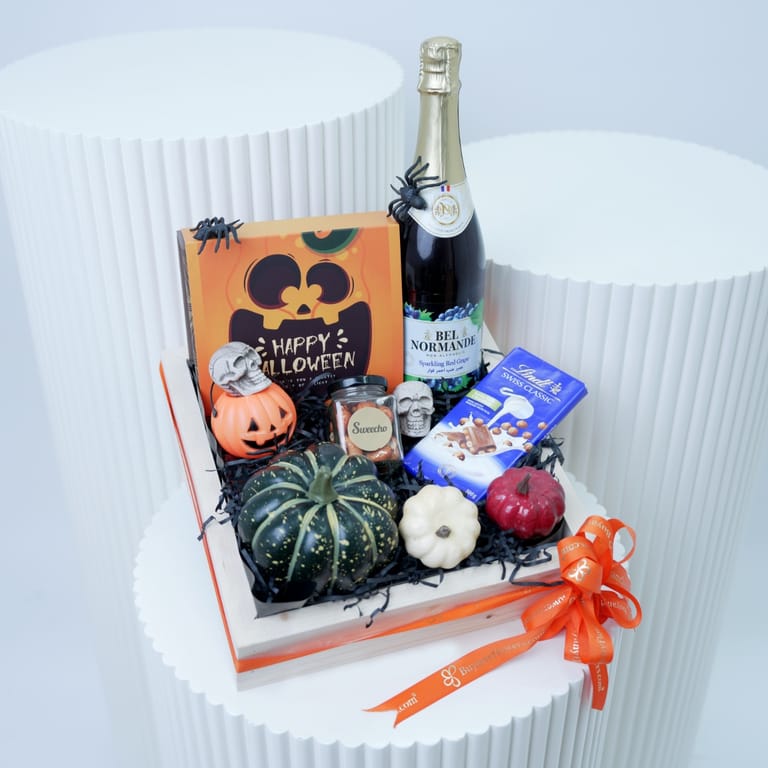 Haunted Harvest Hamper - Image 1