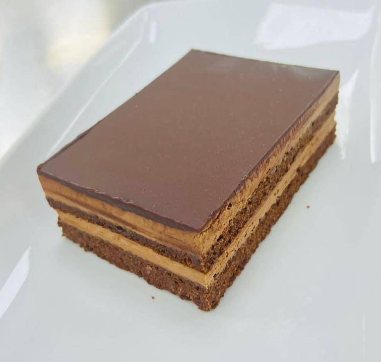 Gluten Free Opera Full 1kg Cake - Image 1