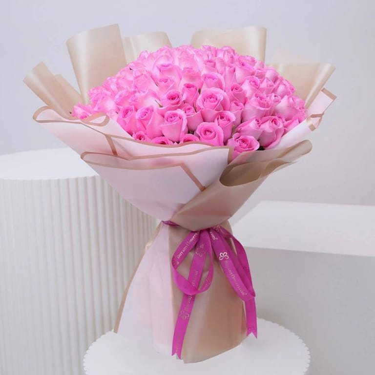101 Pink Roses - Image 1