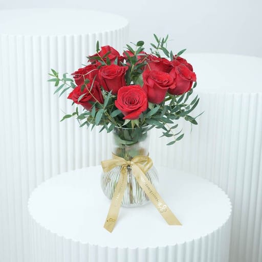 Beauty Red Roses Vase