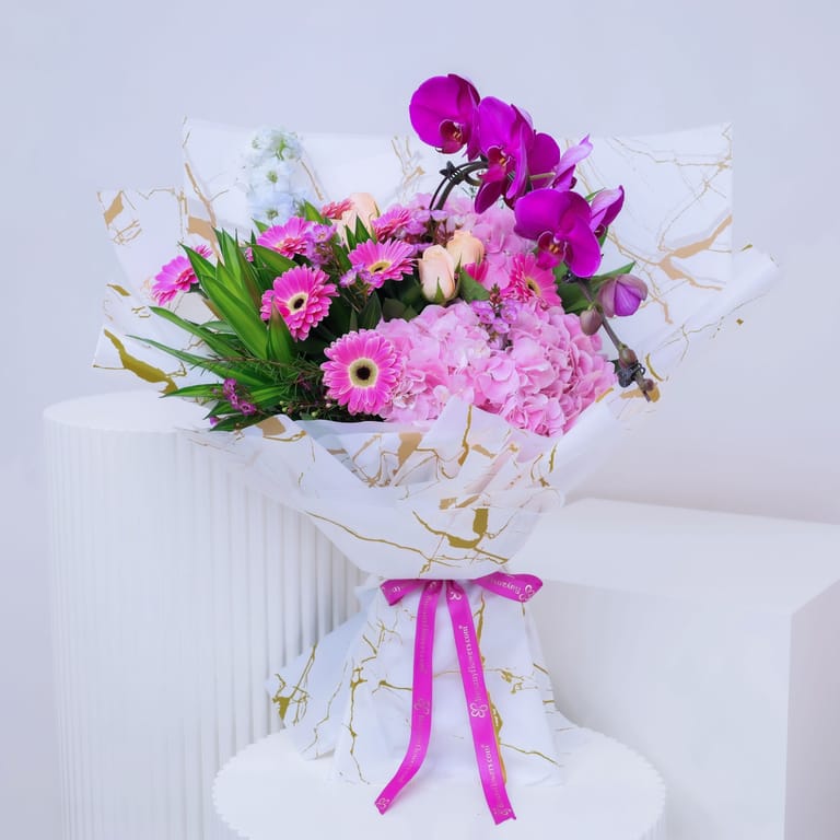 Luxe Fleur - Image 1