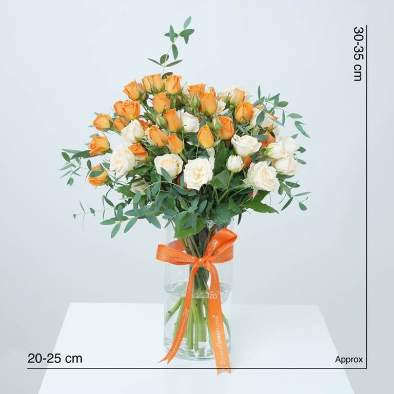 Fantastic 11 Baby Roses In Vase - Image 4