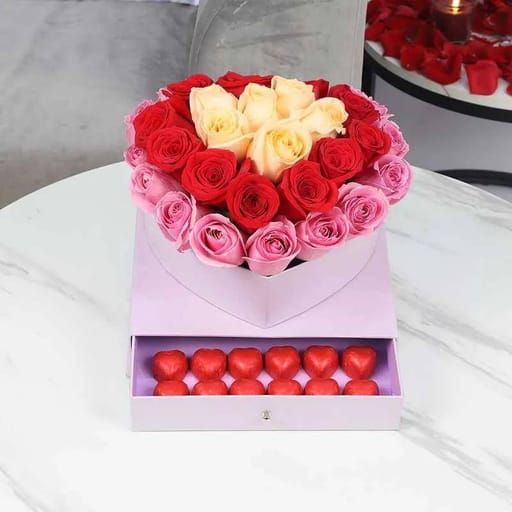 Pure Heart 31 Roses Premium