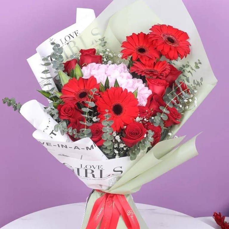 Expression of Red Flower Bouquet Express - Image 2