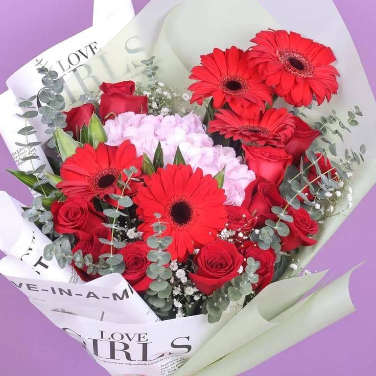 Expression of Red Flower Bouquet Express - Image 3