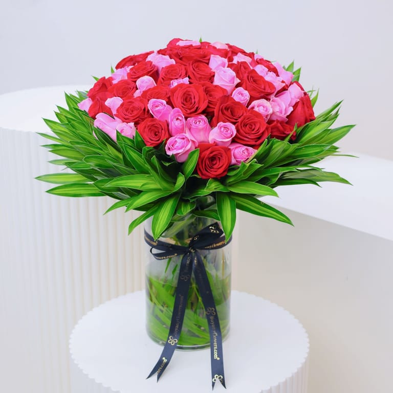 Pure Love 75 Roses in Vase - Image 4
