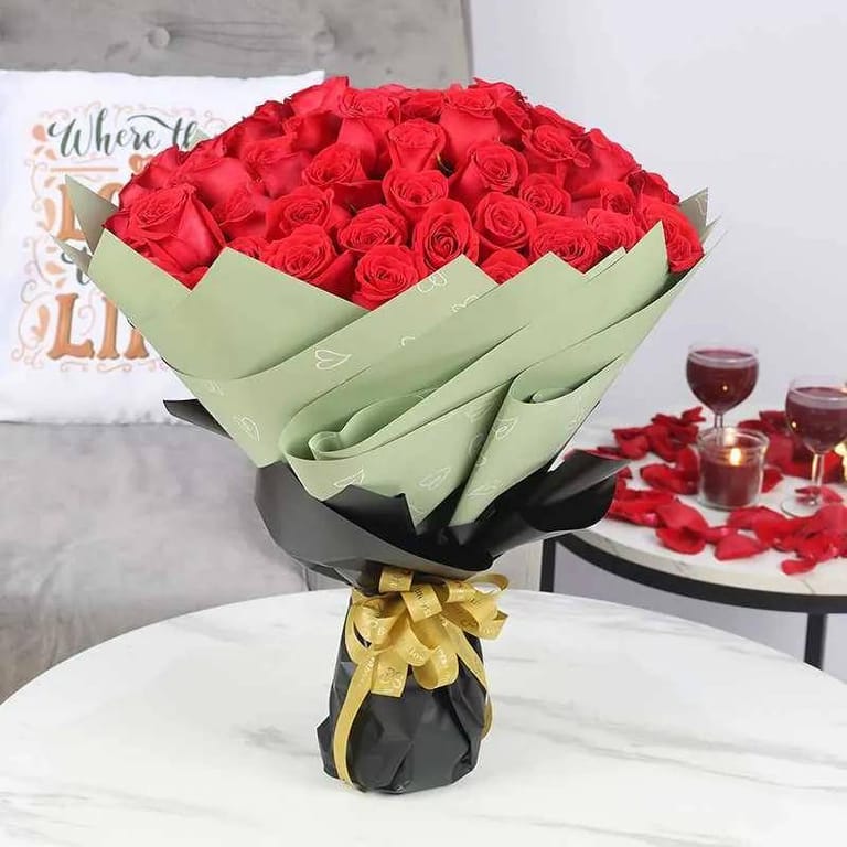 With Love 75 Red Roses - Image 4