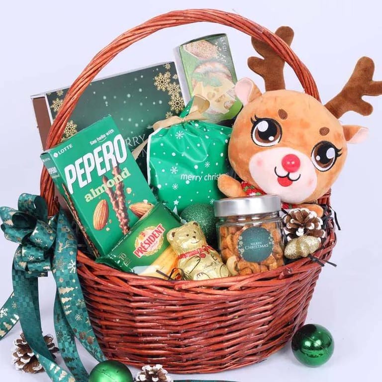 Innocent Christmas - Image 2