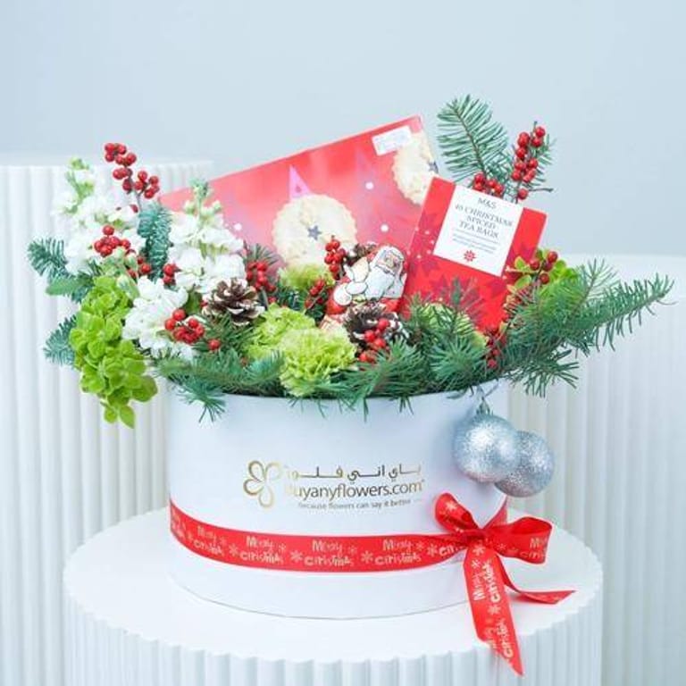 Coffee & Snack Christmas Flowers - Image 2