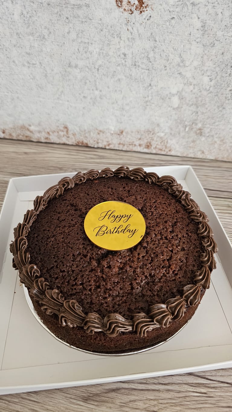 Festive Plum Cake - Image 1