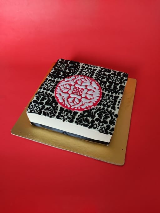 Midnight Damask Dream