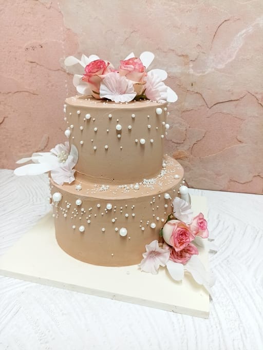 Blush Pearl Cascade Cake