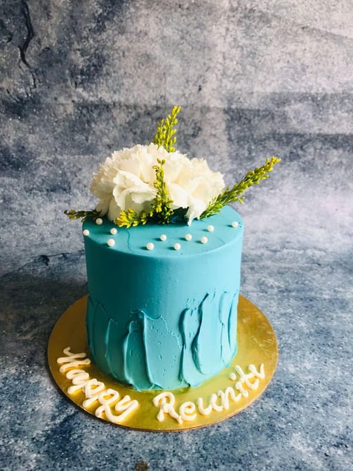 Ocean Bloom Reunion Cake