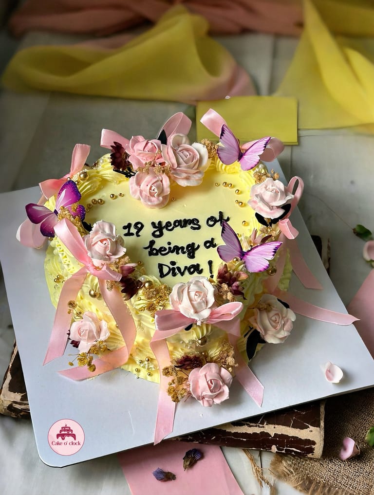 Love shape cake - Image 1