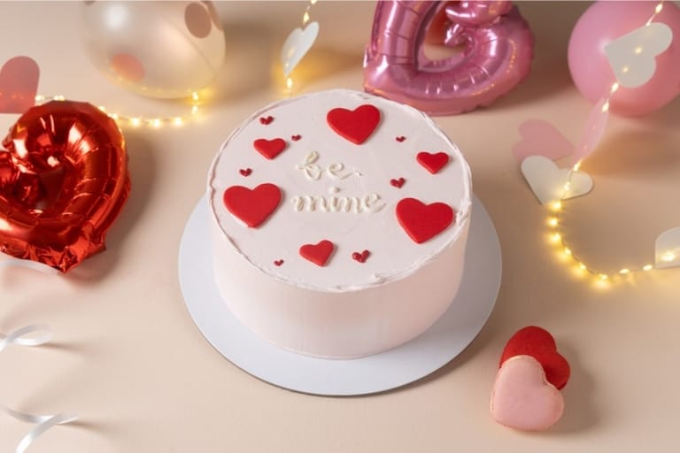 Be Mine Minimalist Valentines Cake - Image 1