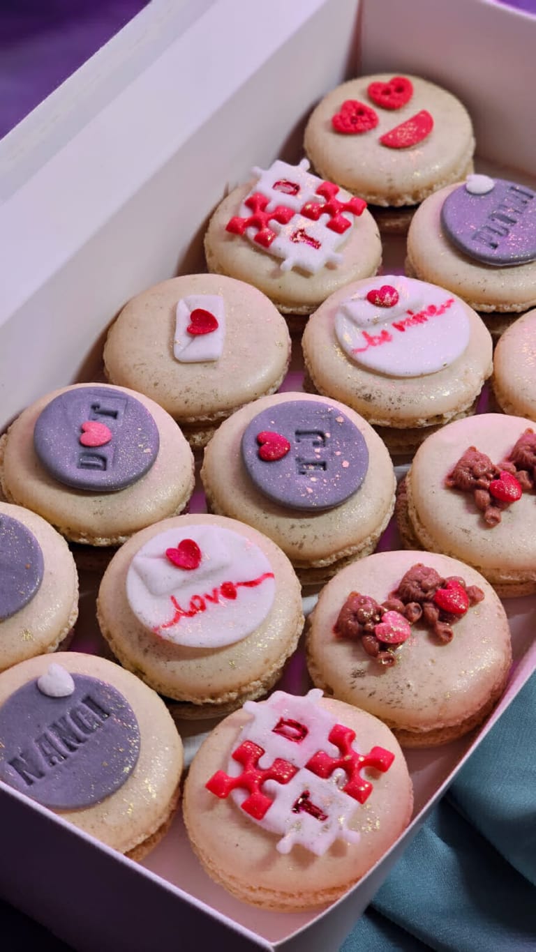 Love Macarons - Image 2