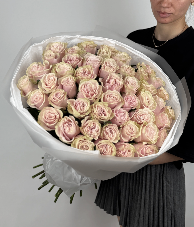 50 Pink Roses - Image 1