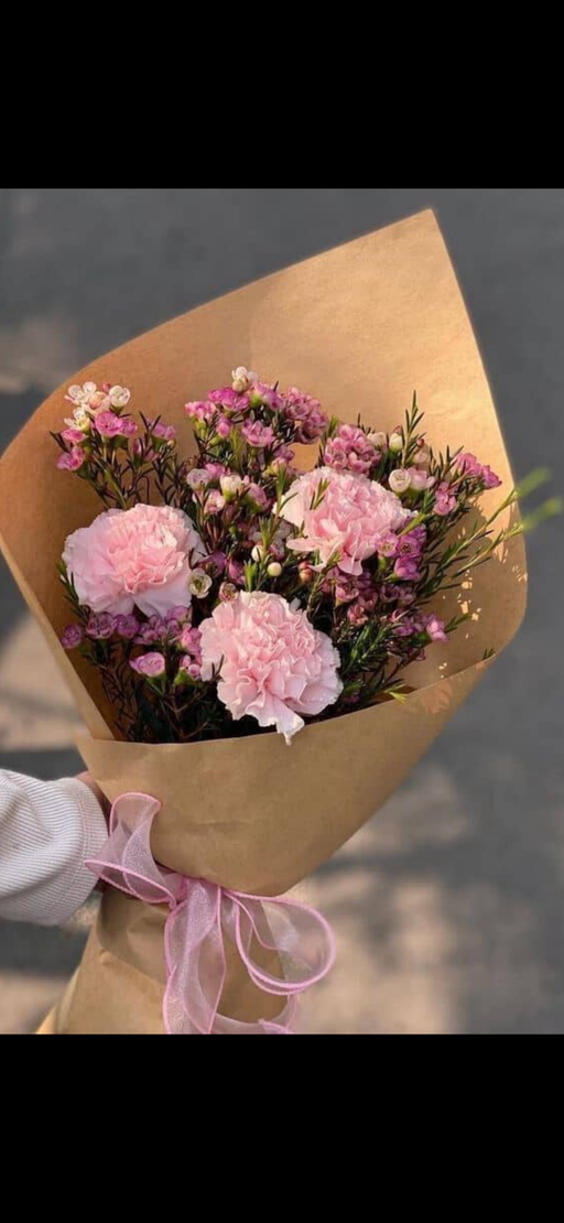 Carnations & Static Flower Bouquet 