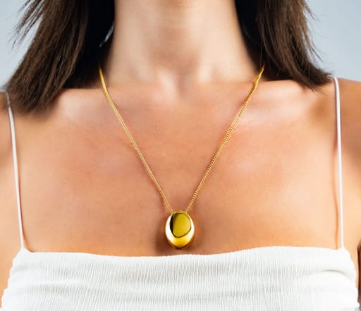 Elena Pendant Necklace