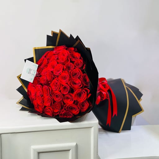 Red Signature Roses Bouquet
